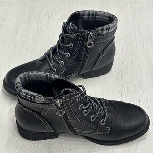 Sporto Leslie Black Water Resistant Insulated Lace-Up Boots with Zipper Size 7